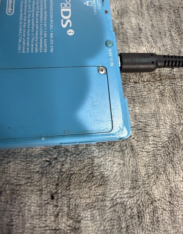 Nintendo DSi Light Blue Handheld Video Game Console Wi-Fi Headphone Jack🔥