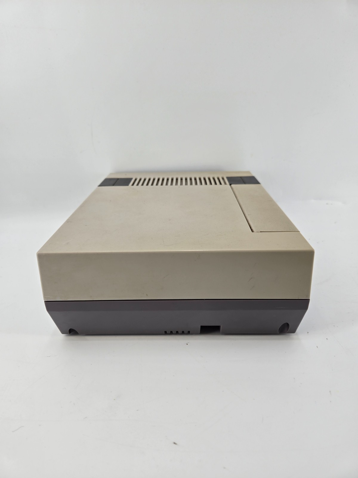 Nintendo NES NES-001 Console FOR PARTS OR REPAIR FLASHES RED #1