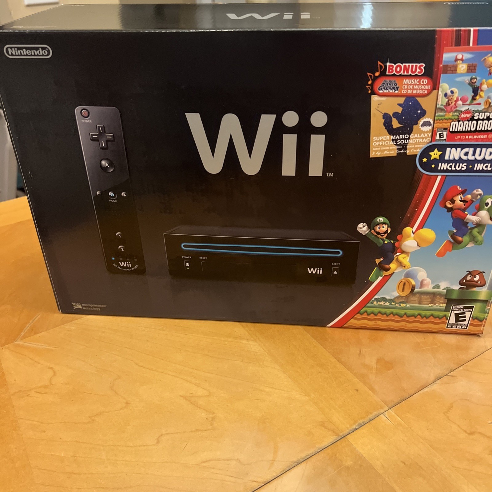 Nintendo Wii New Super Mario Bros. Bundle Black Console Used 4 Games Included