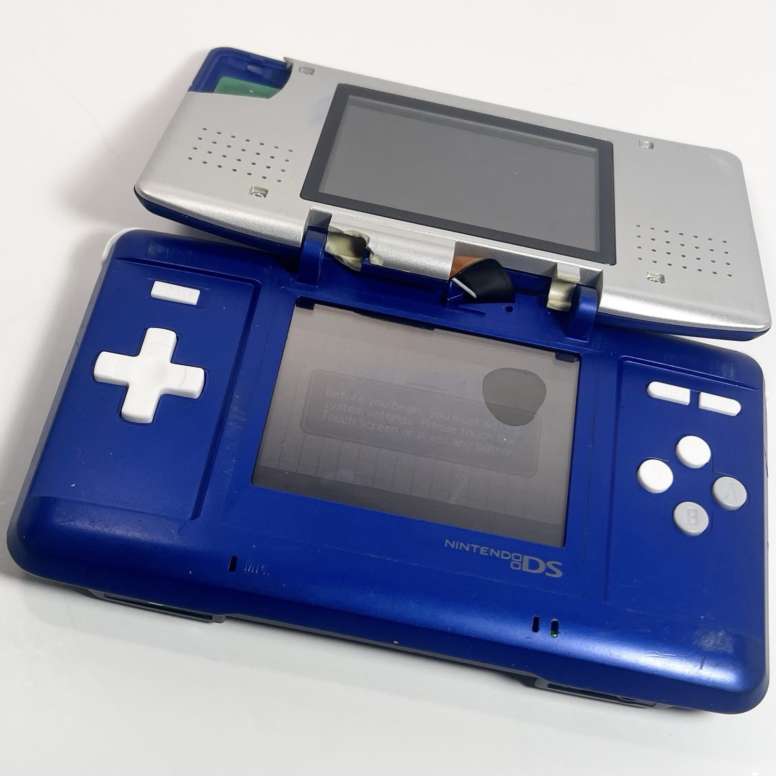 Nintendo DS Original DS Broken FOR PARTS OR REPAIR AS-IS