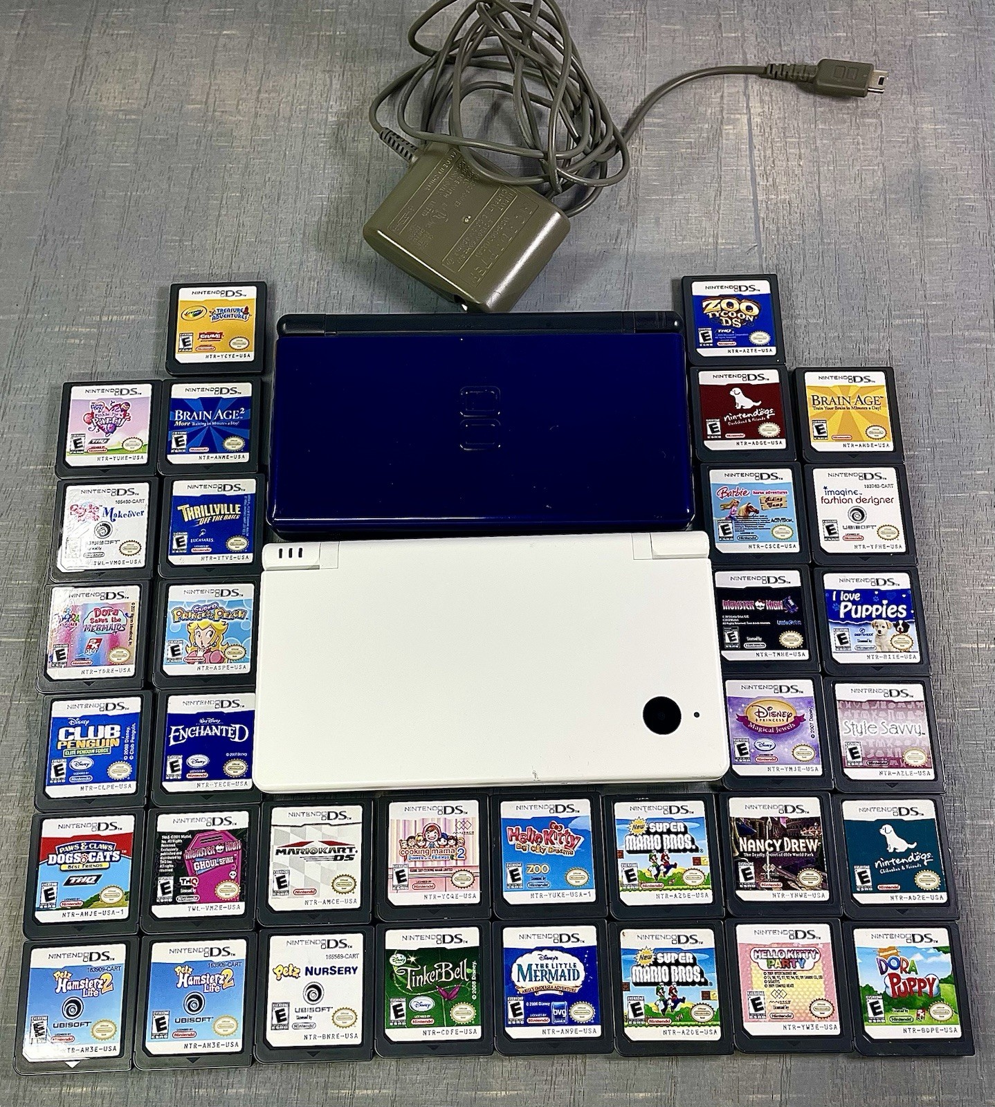 Nintendo DSi w/ Stylus White Tested Good /Blue DSlite For Parts – 34 Games Total