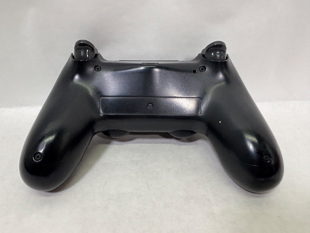 Sony CUH-7215B PlayStation 4 Pro 1TB Console W/Controller