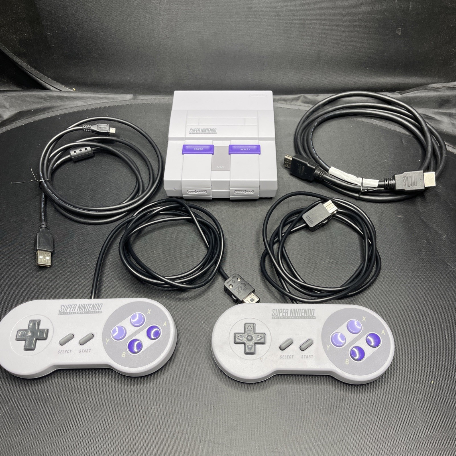 Nintendo Super NES Classic Edition Mini SNES CLV-201 Console 2 Controllers