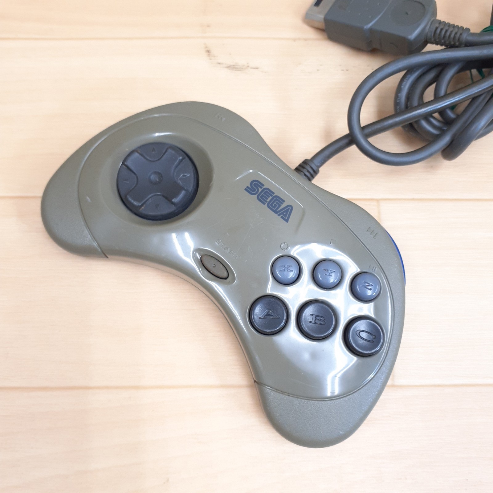SEGA SATURN CONSOLE JAPAN with 2 Controllers 6 Games & Memory HST-3200 NTSC-J