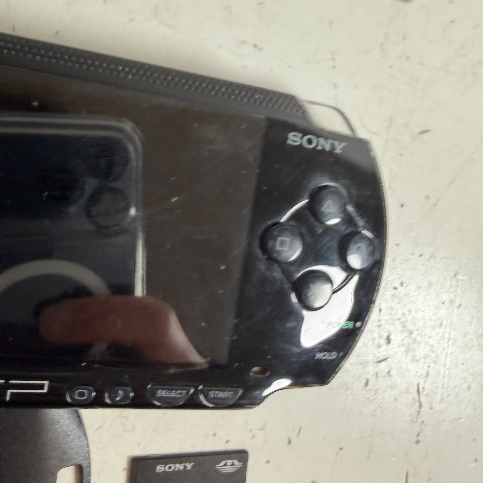 Sony PlayStation Portable PSP-1001 4.3″ LCD Display Handheld Video Game Console