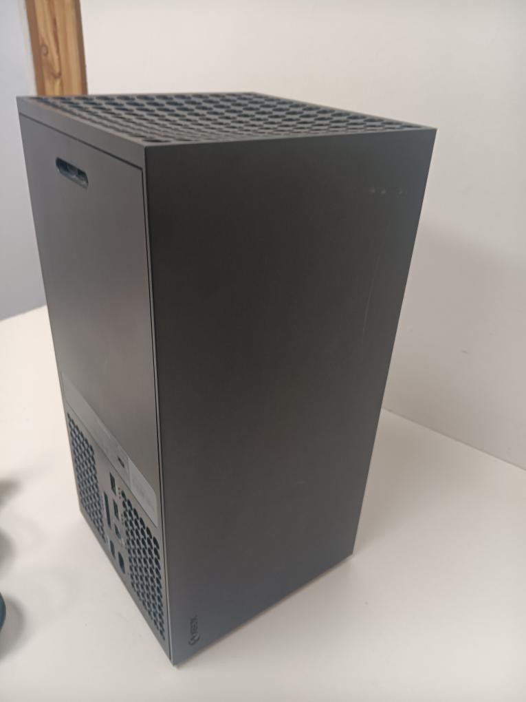 MICROSOFT XBOX SERIES X CONSOLE 1TB 1882 (P08023611)