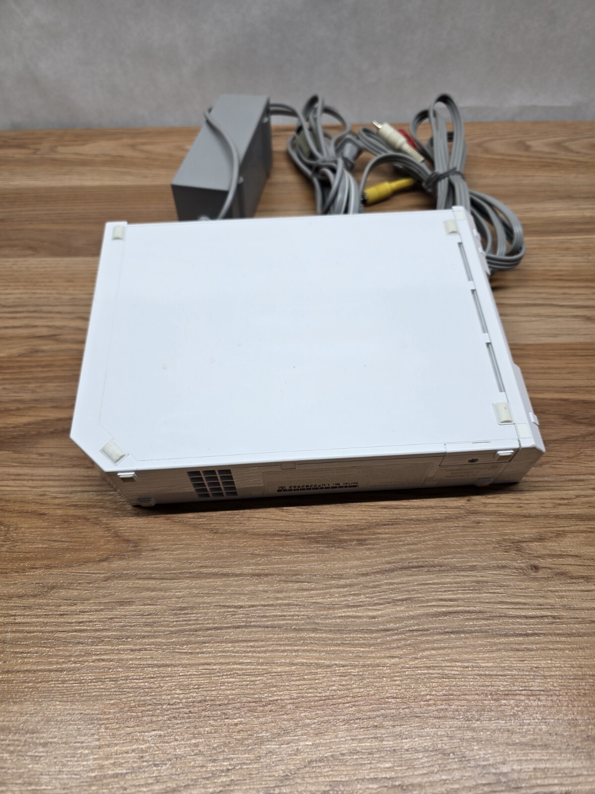 Nintendo Wii RVL-001 Console POWERS ON Power Supply And Tv Connection Untested