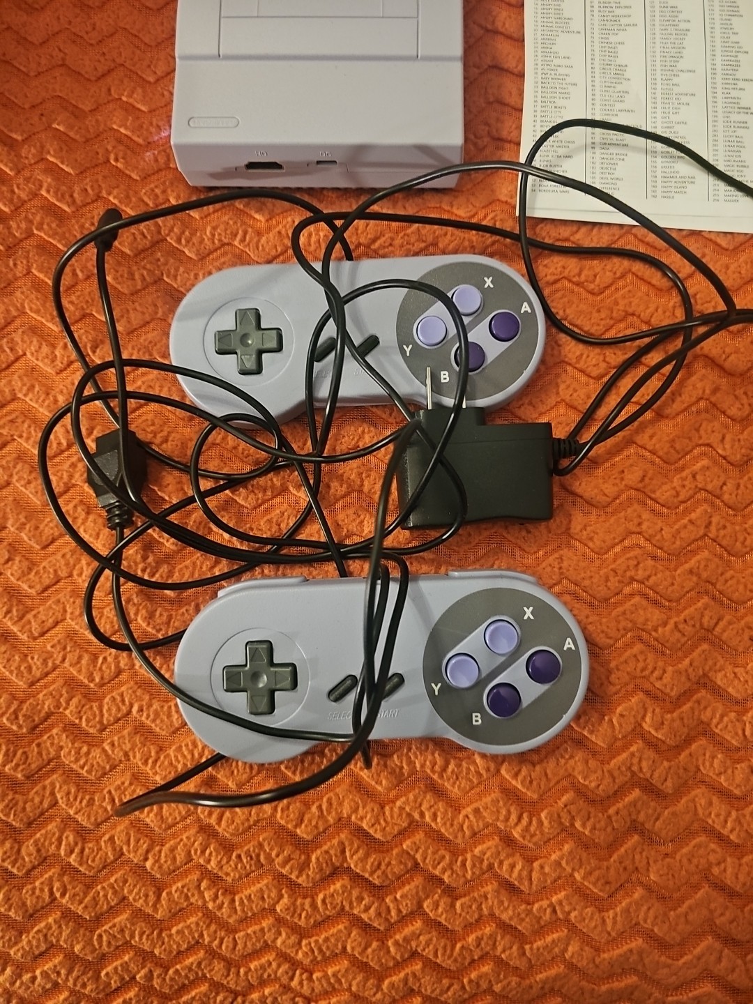 Super Mini SN-02 HD TV Game Console with 821 Classic Games Retro System