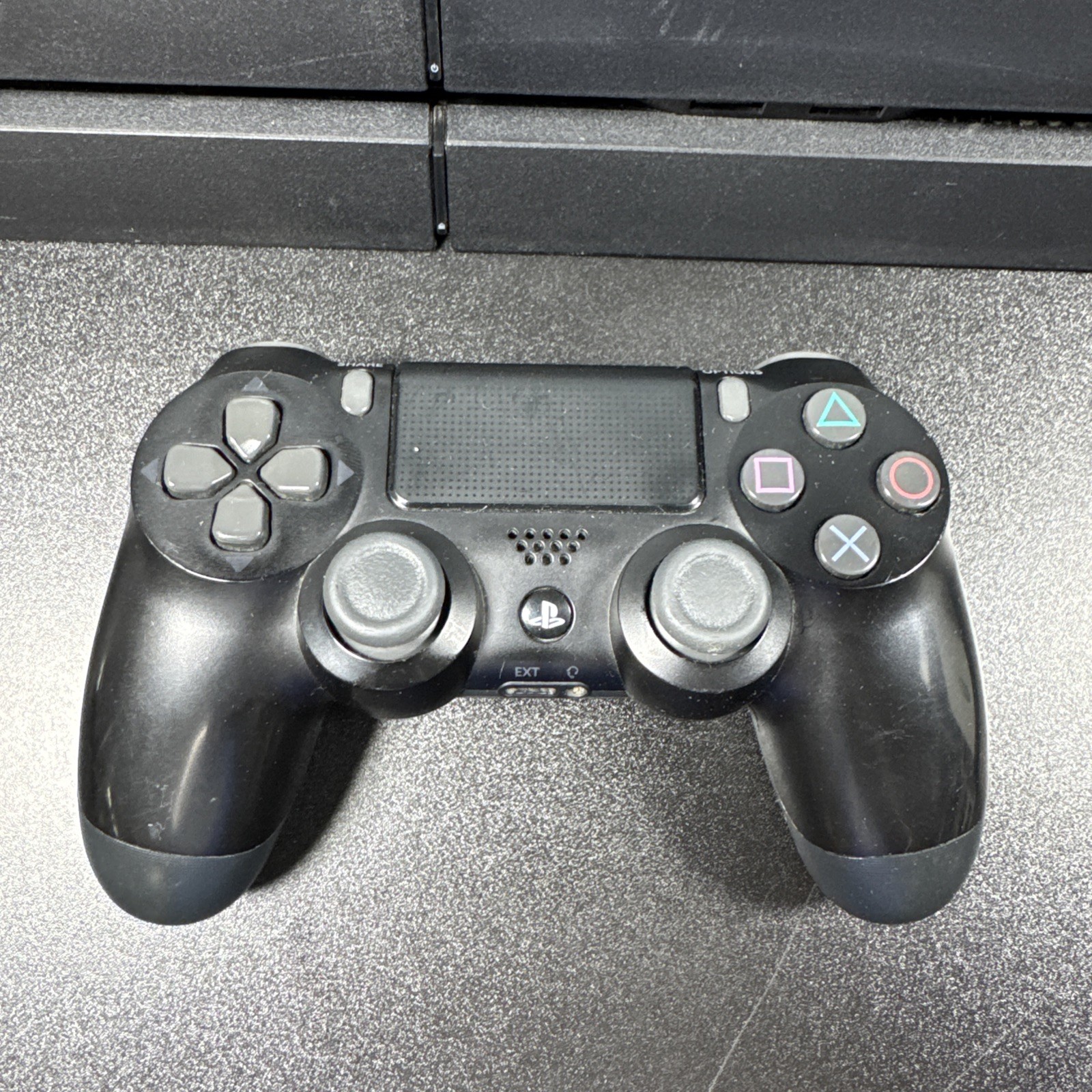 LOW FW SONY PlayStation 4(ps4)SYSTEM – CUH-1215A – 500GB & Controller 10.01OFW