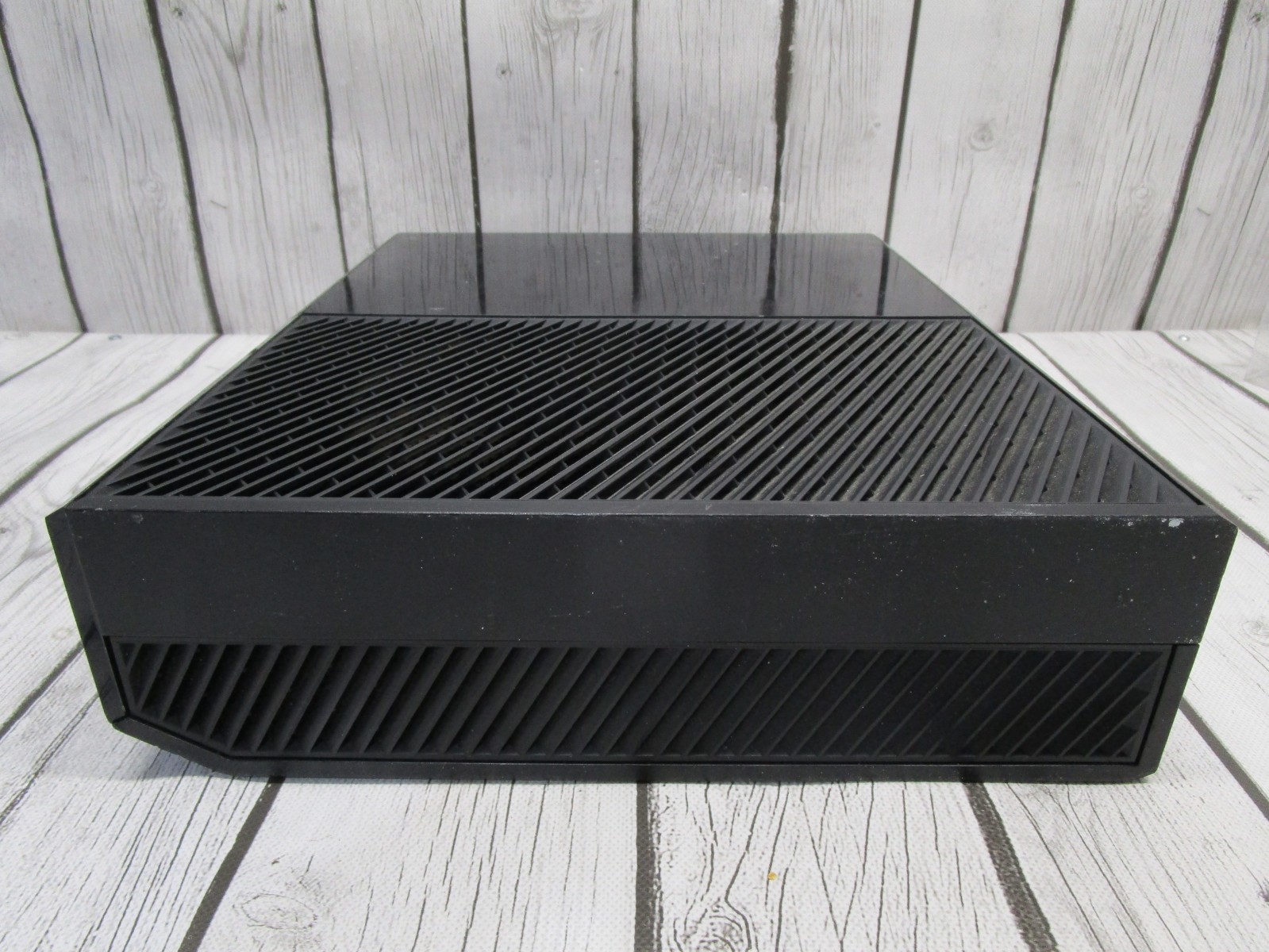 Microsoft Xbox One 1540 500GB Console Only – Black – Factory Reset – Tested