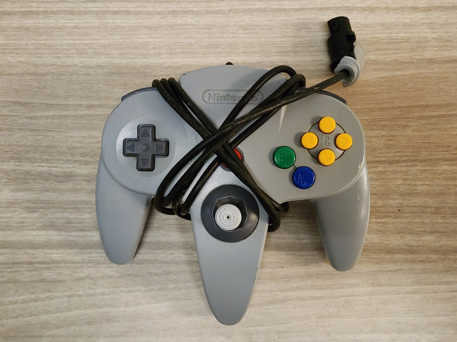 Nintendo 64 System 32MB Home Console – Charcoal Gray