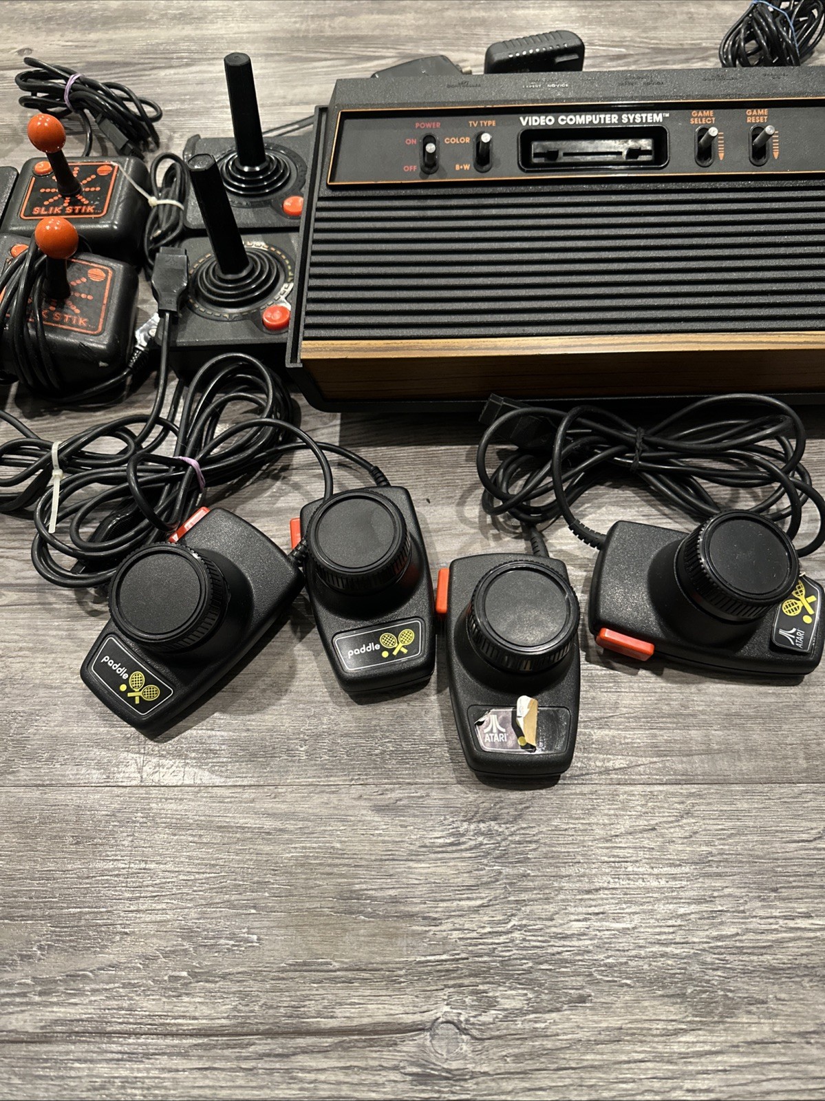 Original Atari 2600 Console CX-2600A – Wood Grain – 14 games – Extras Working