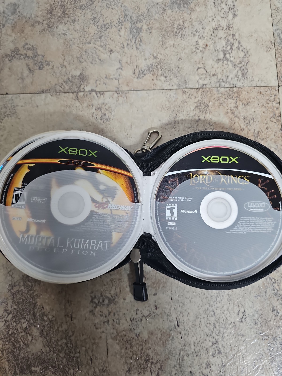 25 Original Xbox Games With Original Carrying Case