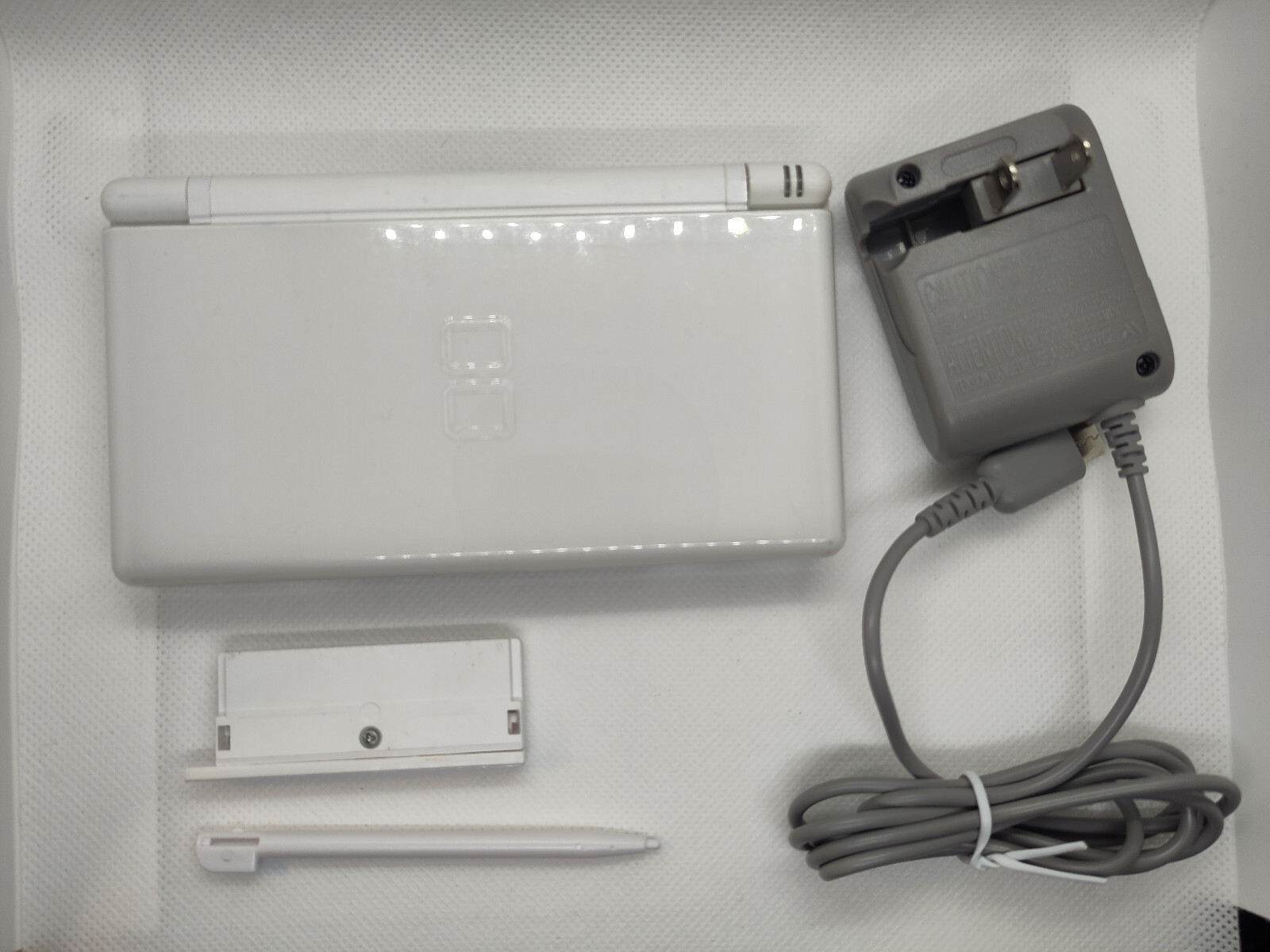 Nintendo DS Lite Handheld System, With Stylus, Charger, GBA Cover-TESTED/WORKING