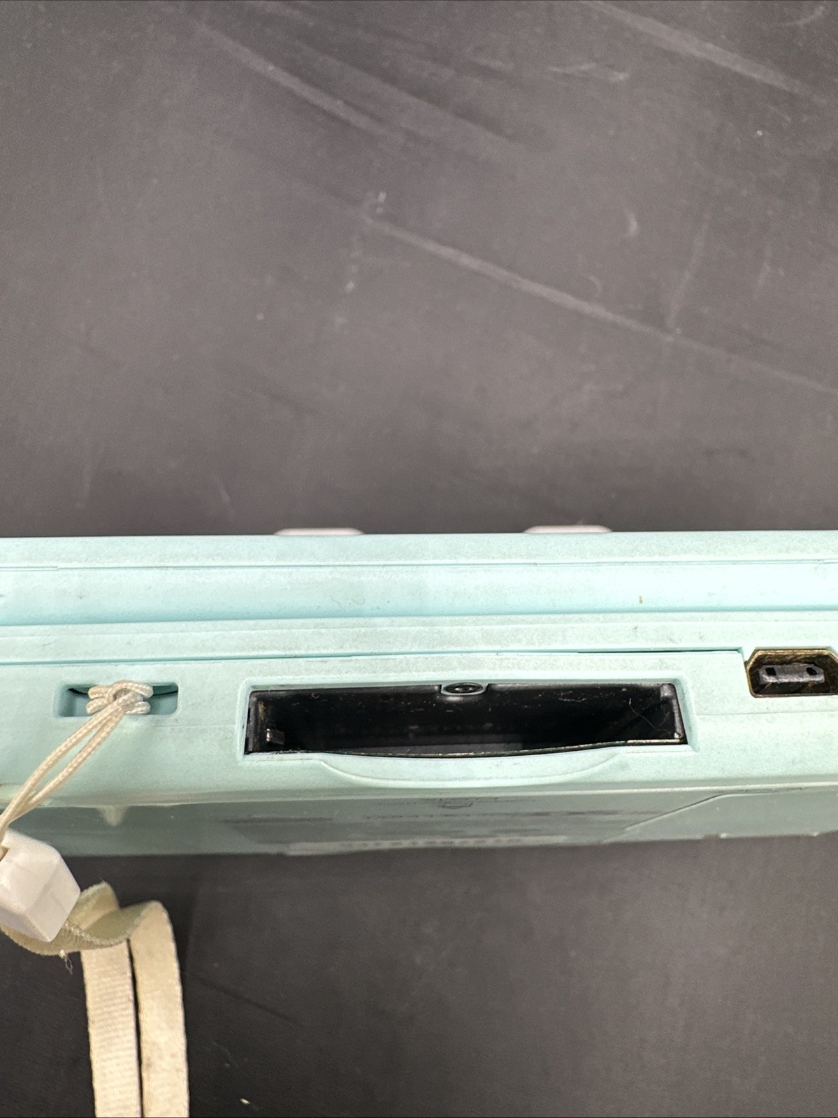 Nintendo DS Lite Console Ice Blue USG-001 Works Top Screen Smashed