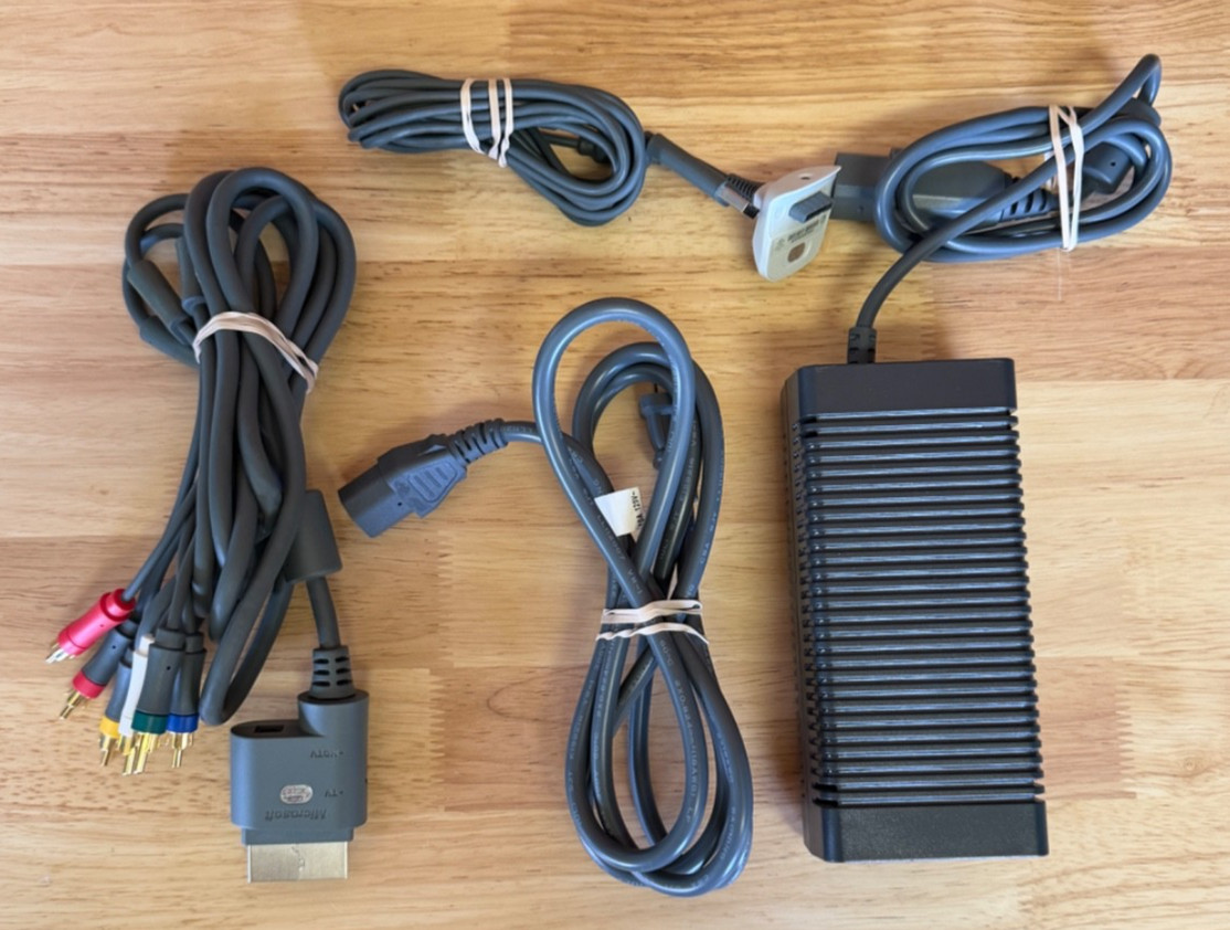 Xbox 360 Arcade Console Cib XGX-00001 256 MB Mint CIB