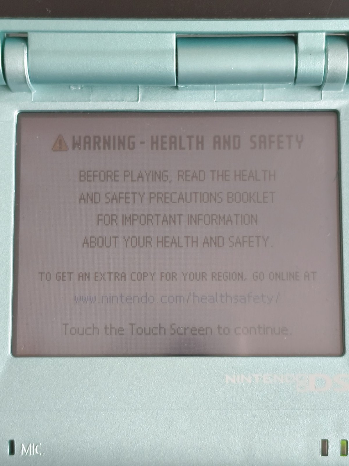 New shell NintendoDS NTR001 green Console&Charger screen defect DS slot not work