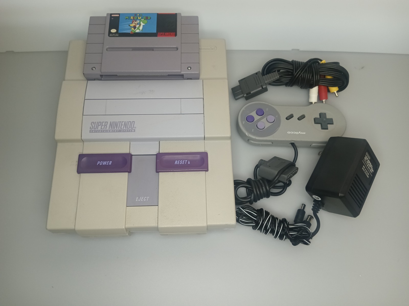 Super Nintendo SNES Console Bundle w/ Super Mario World Tested Working