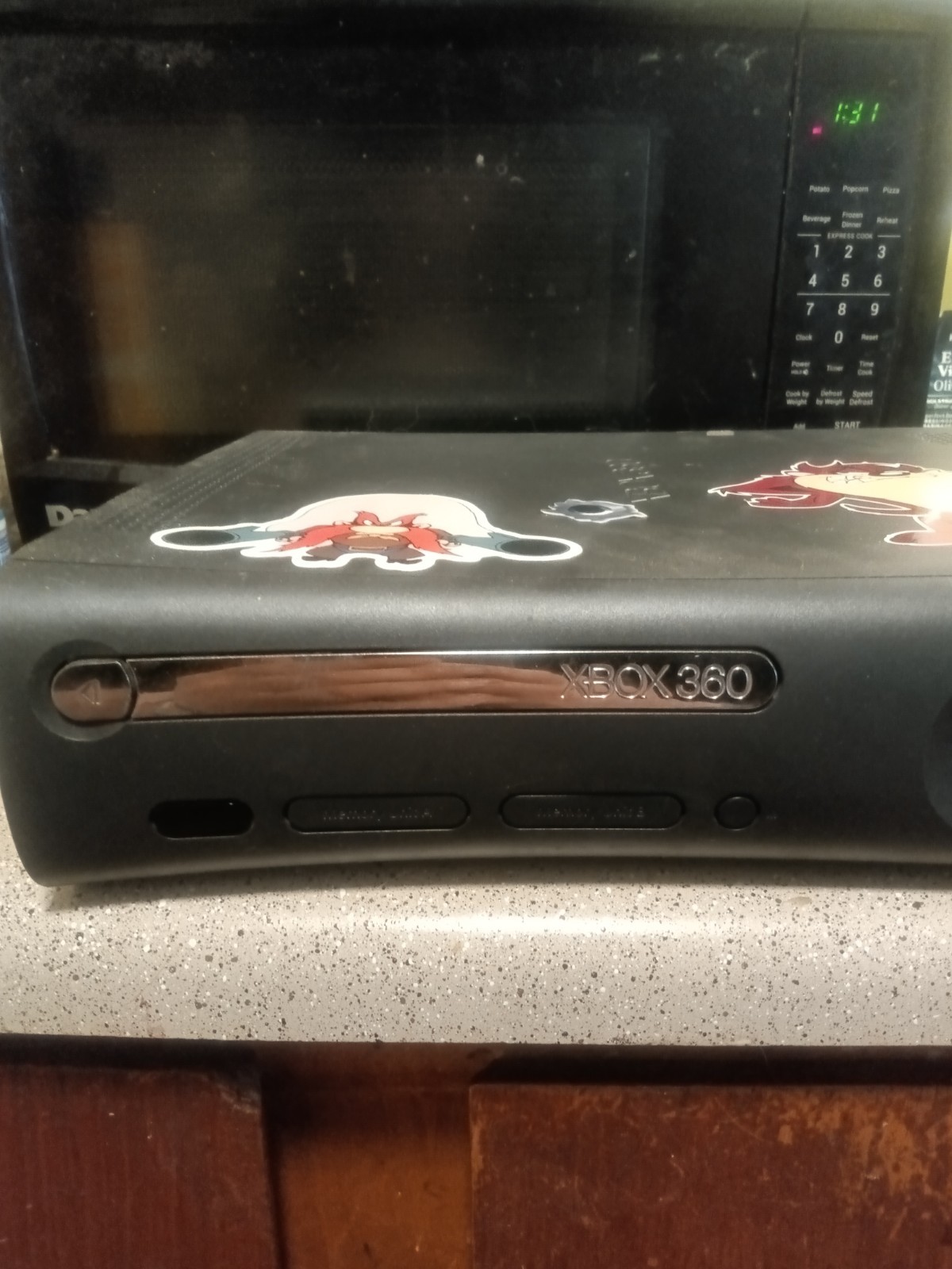Microsoft Xbox 360 Black Console 20GB works bundle