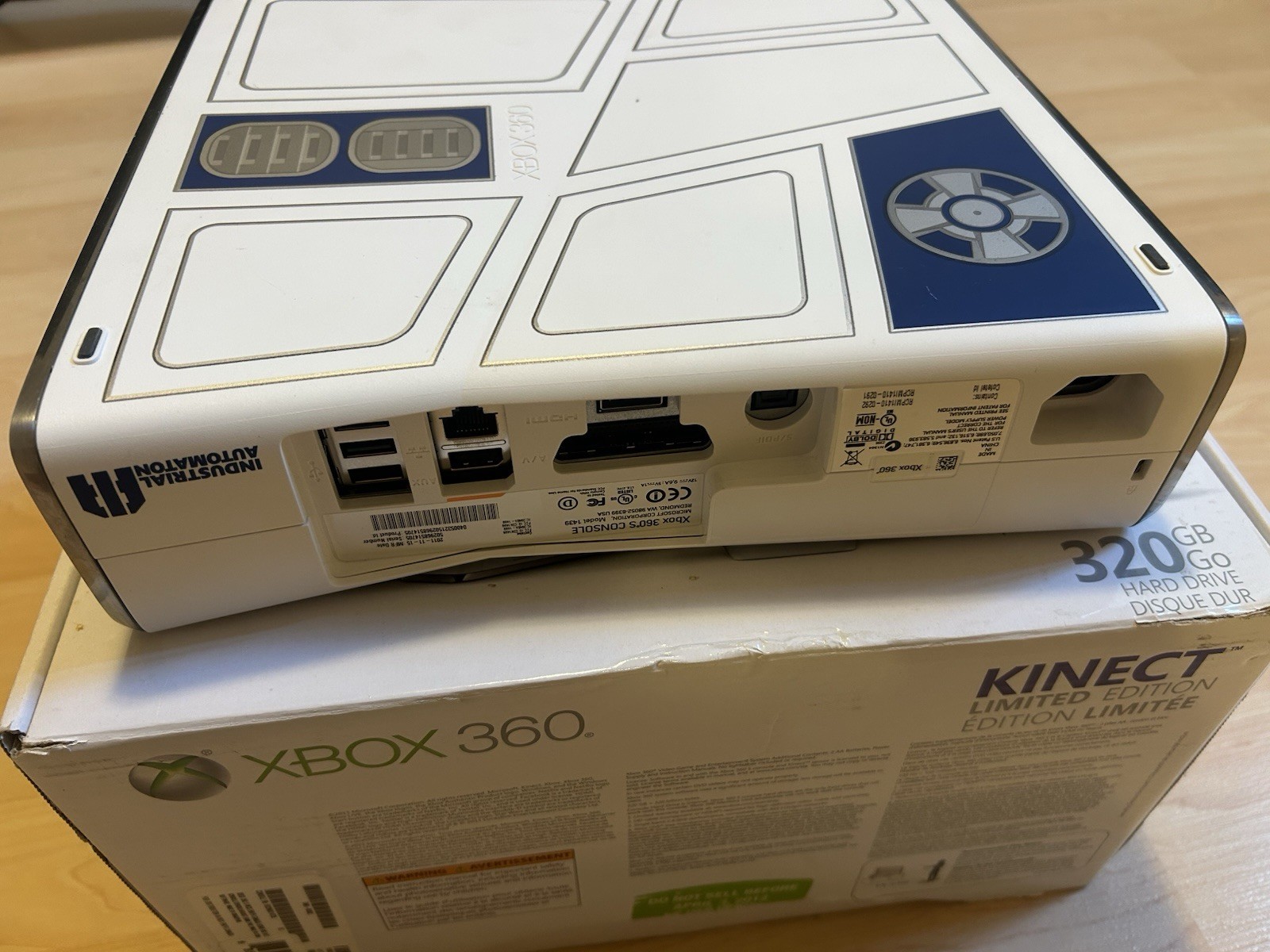 Microsoft Xbox 360 320GB Kinect Star Wars Limited Edition TESTED READ