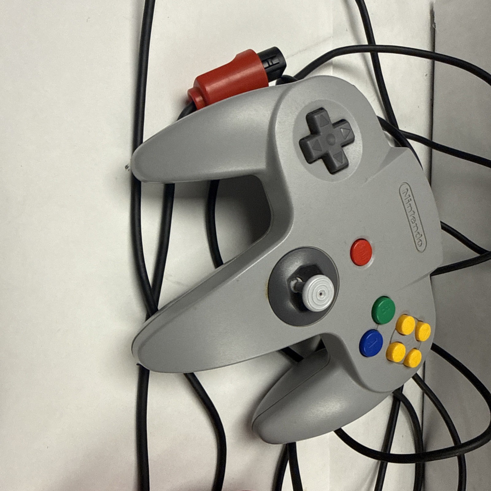 USED Nintendo 64 N64 Black console , Red And Gray controllers NUS-001 4 Games
