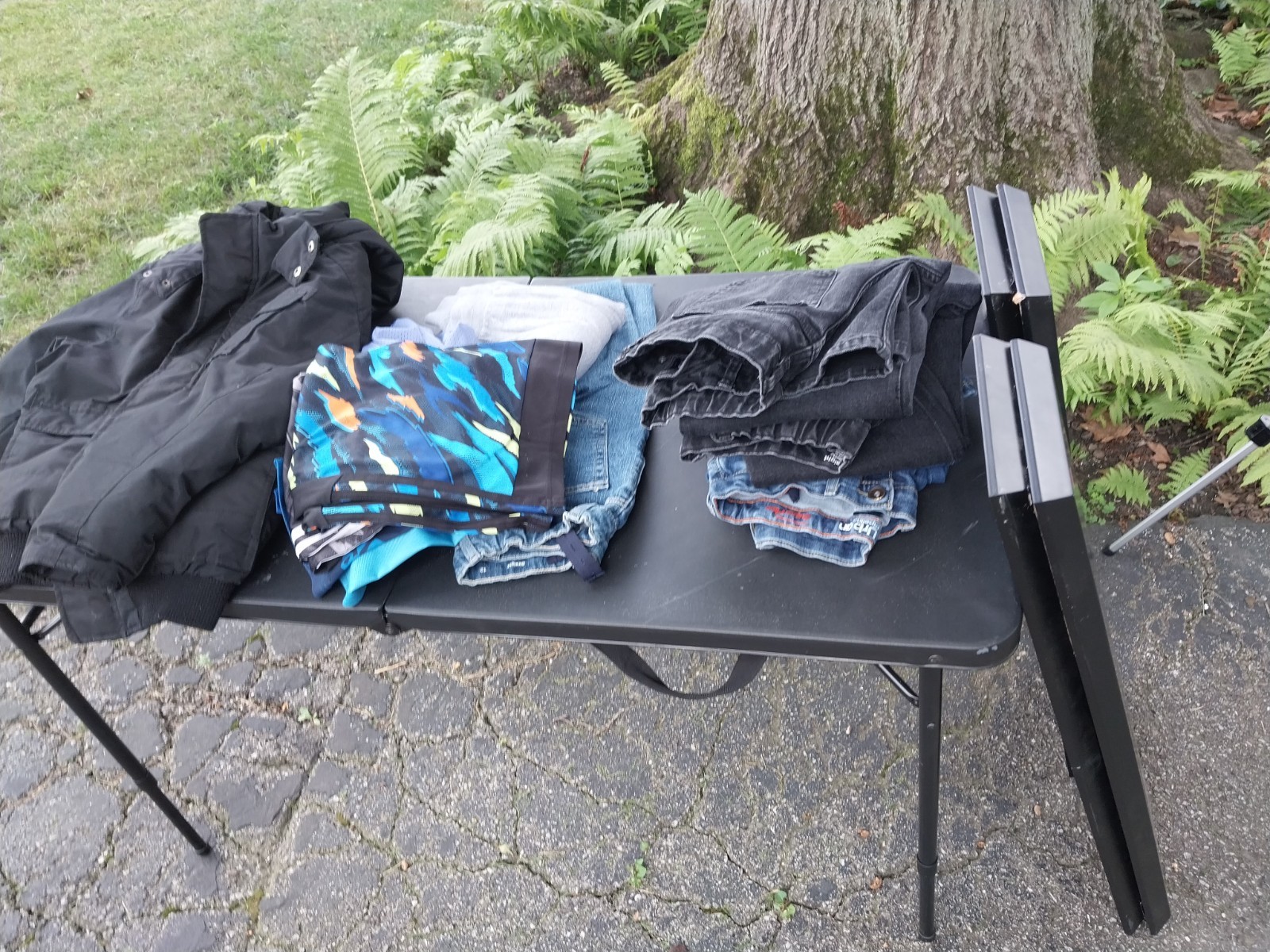 yard sale 8901 black hawk ln indana u.s.a