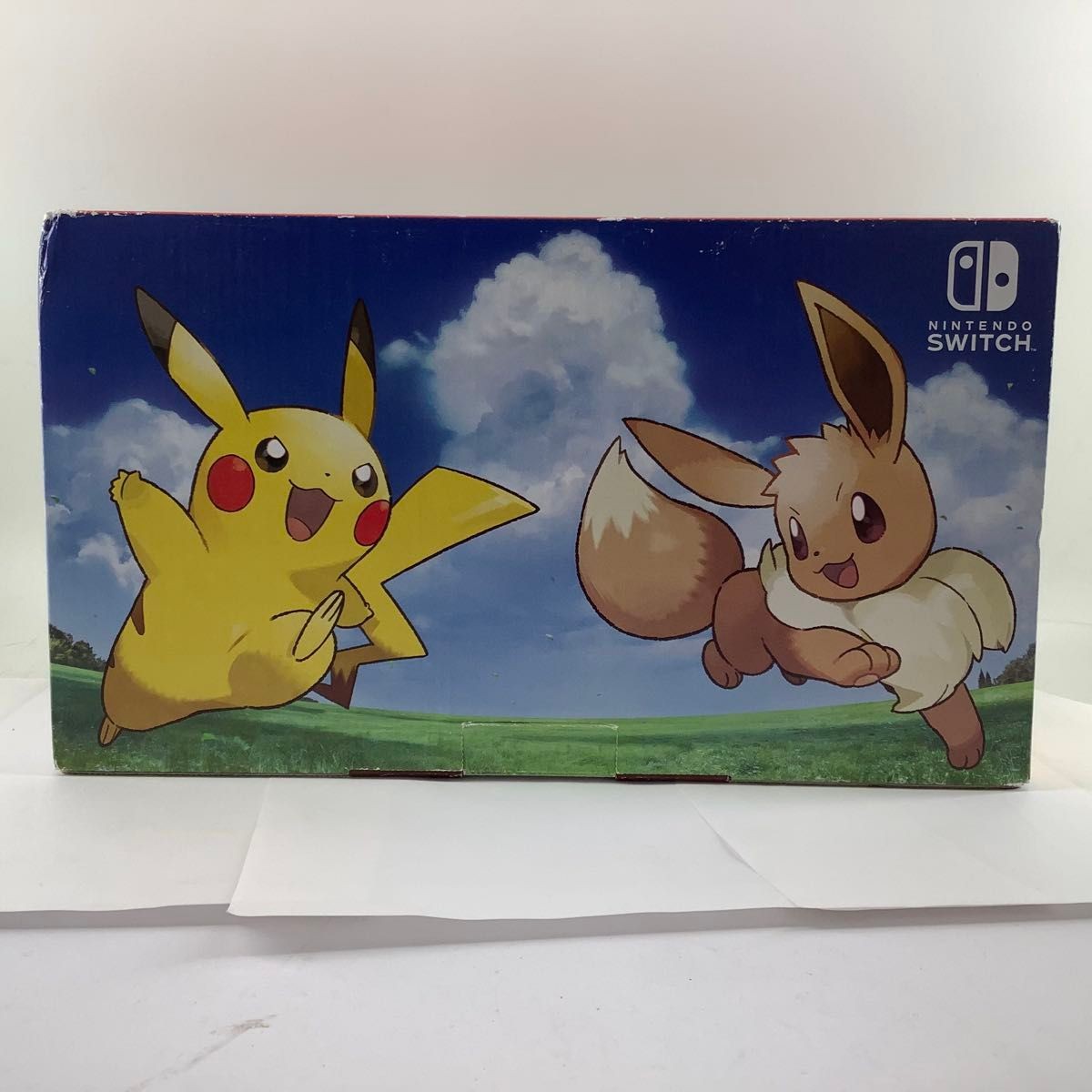 Nintendo Switch Pokémon Let’s Go! Pikachu Set with Poké Ball Plus Japan Used