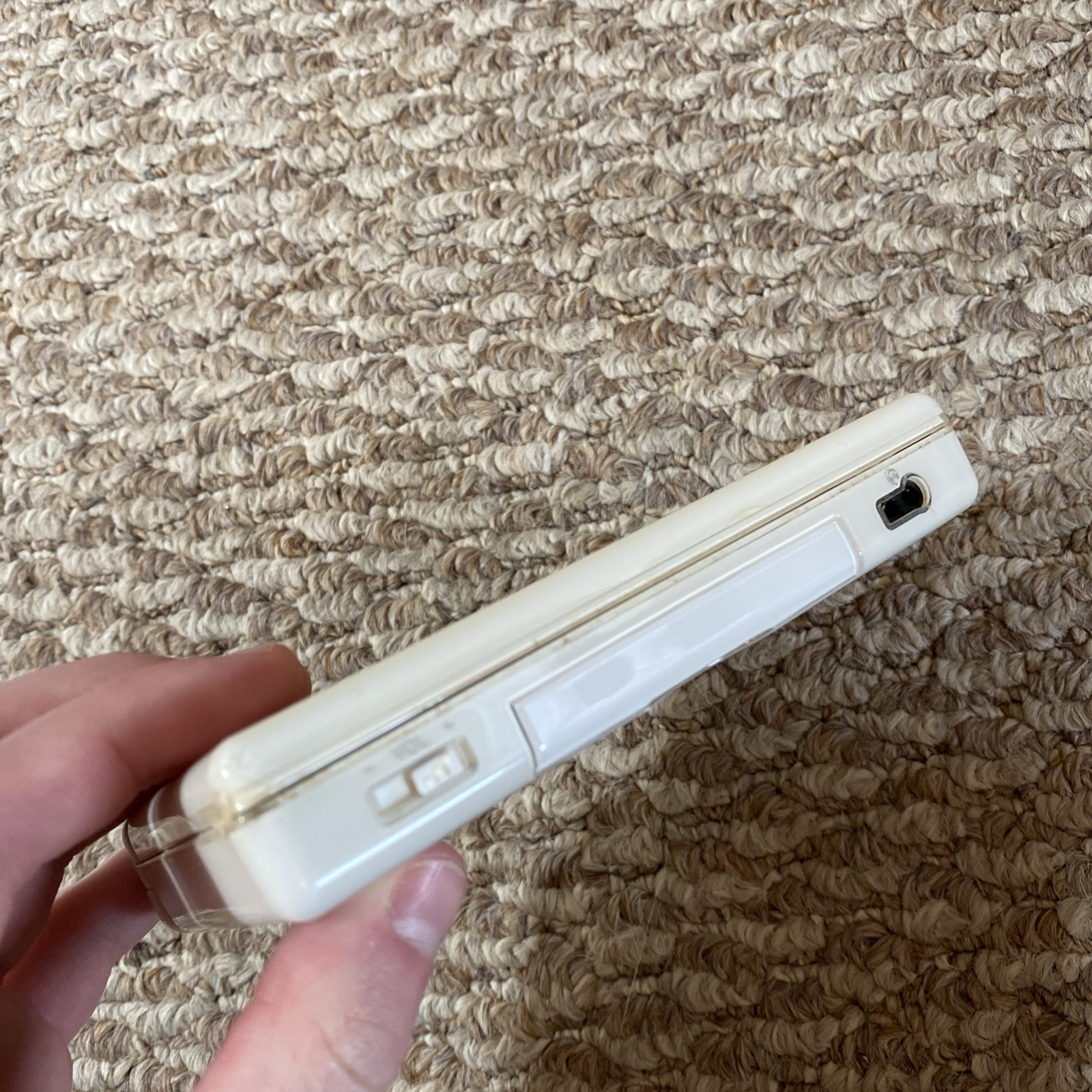 Nintendo DS Lite (USG-001) Handheld – White Charger
