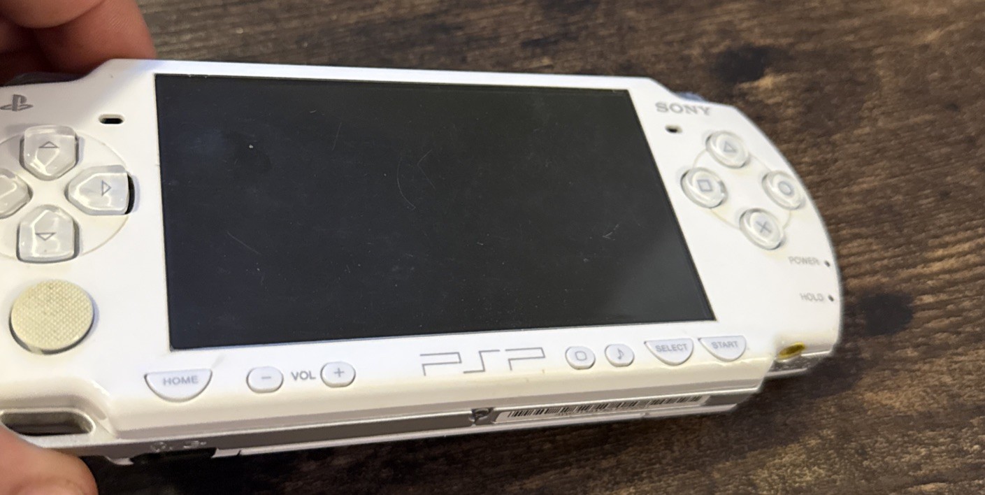 Sony PSP 2001 star Wars Edition White Console USED/TESTED/ READ DESCRIPT..