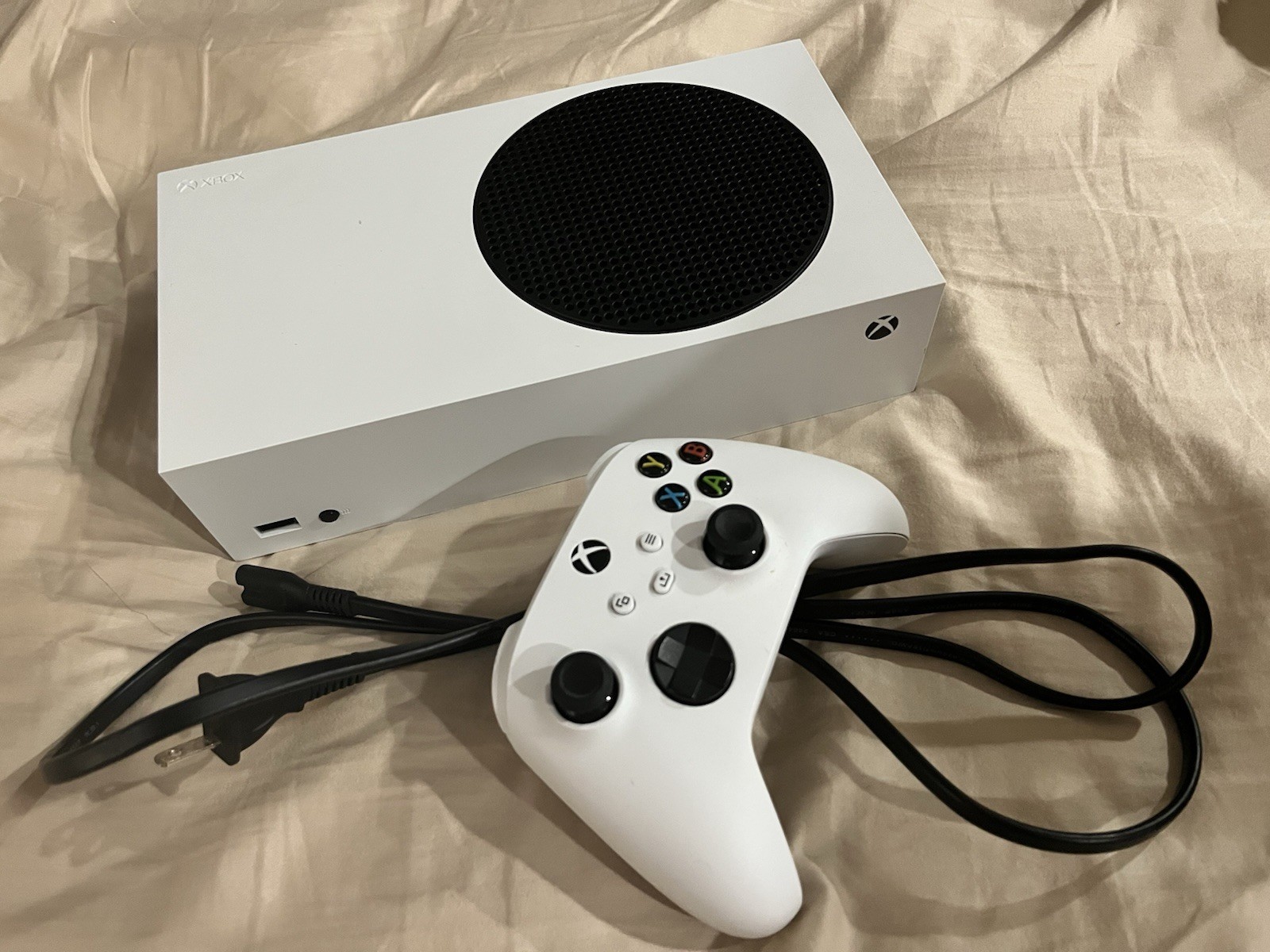 Microsoft Xbox Series S White W/ Cord and Controller 512GB