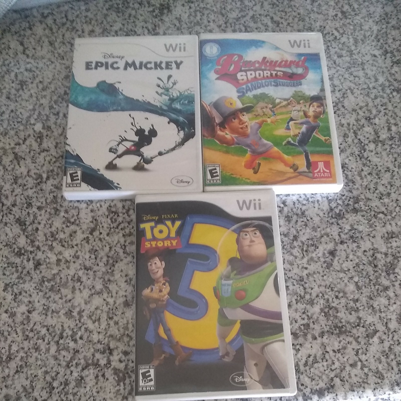 Nintendo Wii White Game Console with Wii Sports Game 12 games In Box Tested!!!