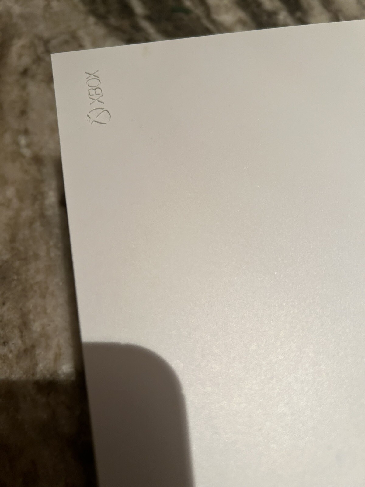 Xbox One S 1TB Console – White (XBS1TB) With Red dead Redemption II