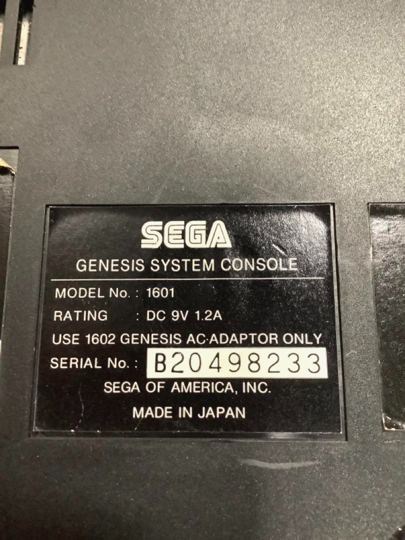 2-CONTROLLERS Original SEGA GENESIS Console MK-1601 Video Game System 1st Model