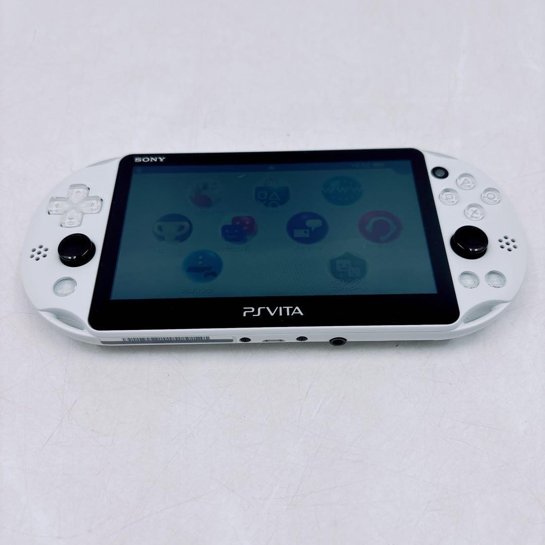 Sony PS Vita PCH-2000 Handheld Console – Glacier White w/32GB memory card