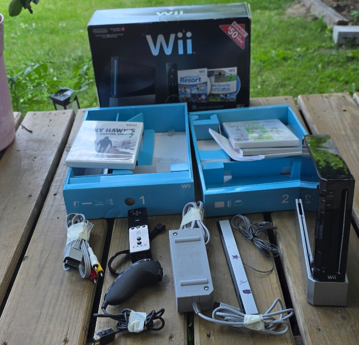 Nintendo Wii Console Bundle Black With Motion Controller GAMES – Tested