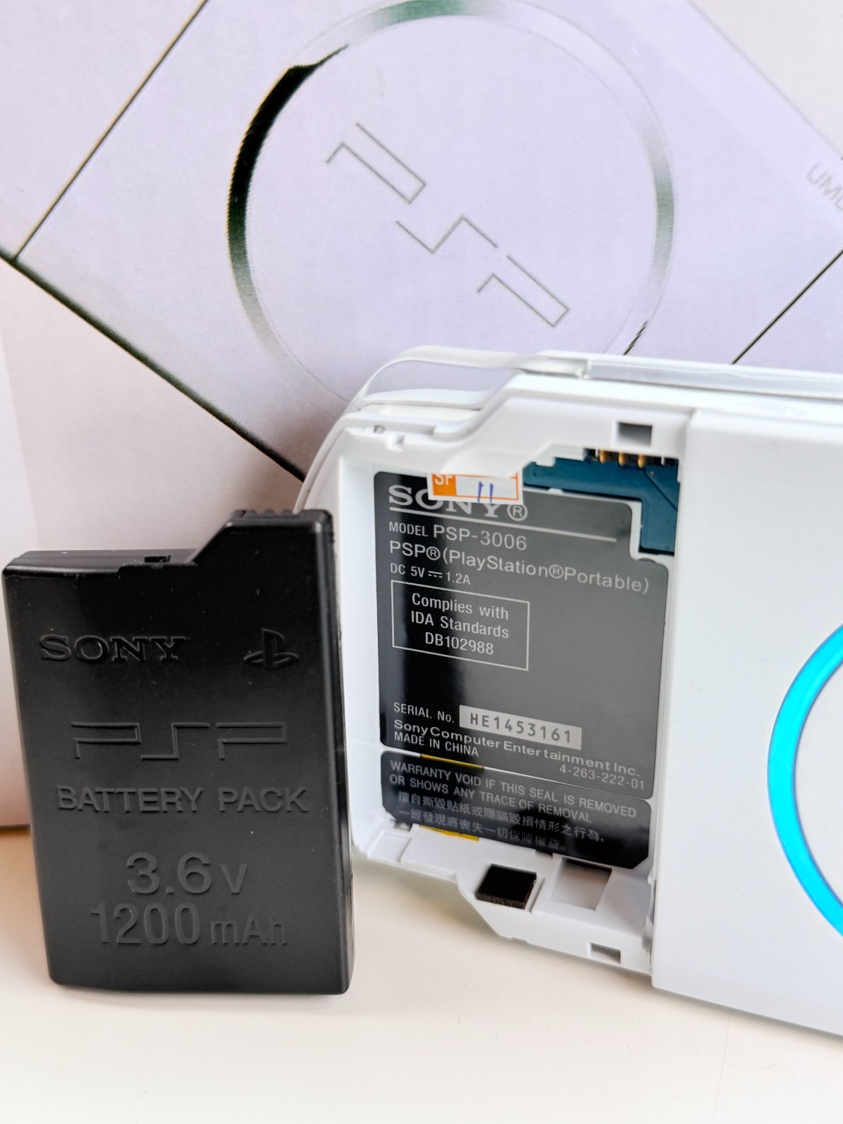 psp 3000 pearl white edition
