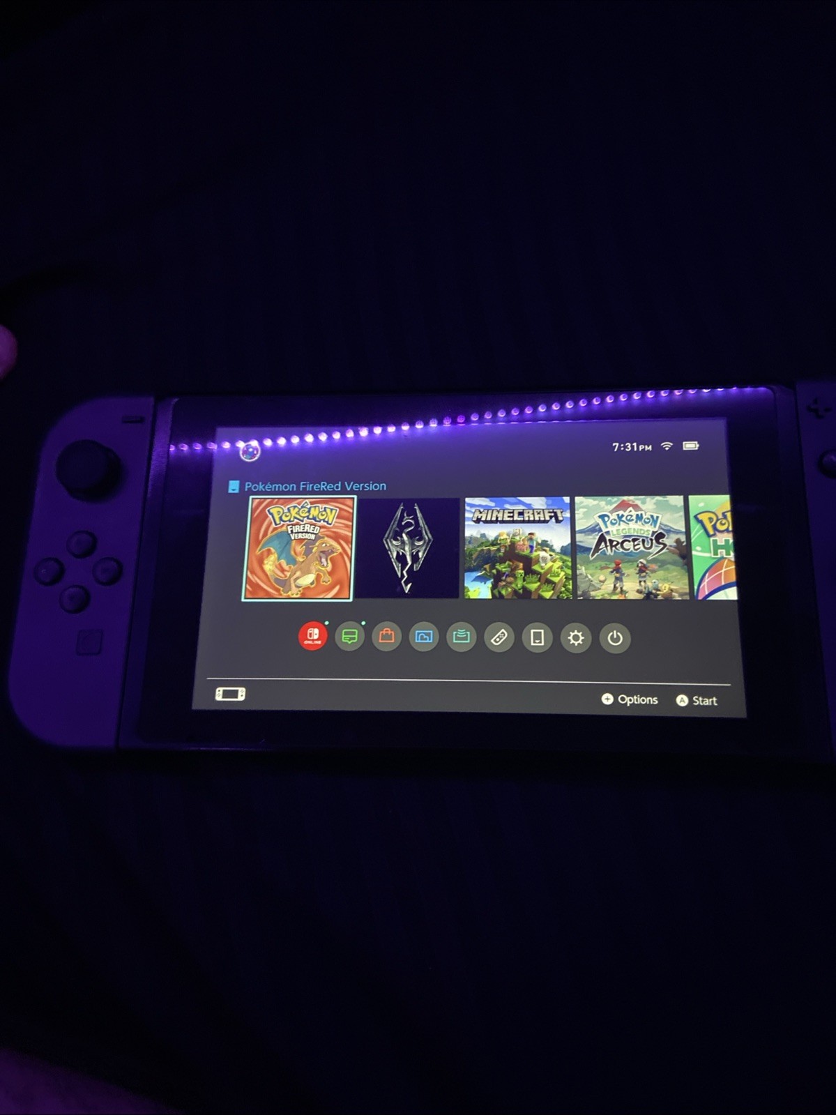 Nintendo Switch With 20 Downloaded Games 256 Gb microsd READ DESCRIPTION