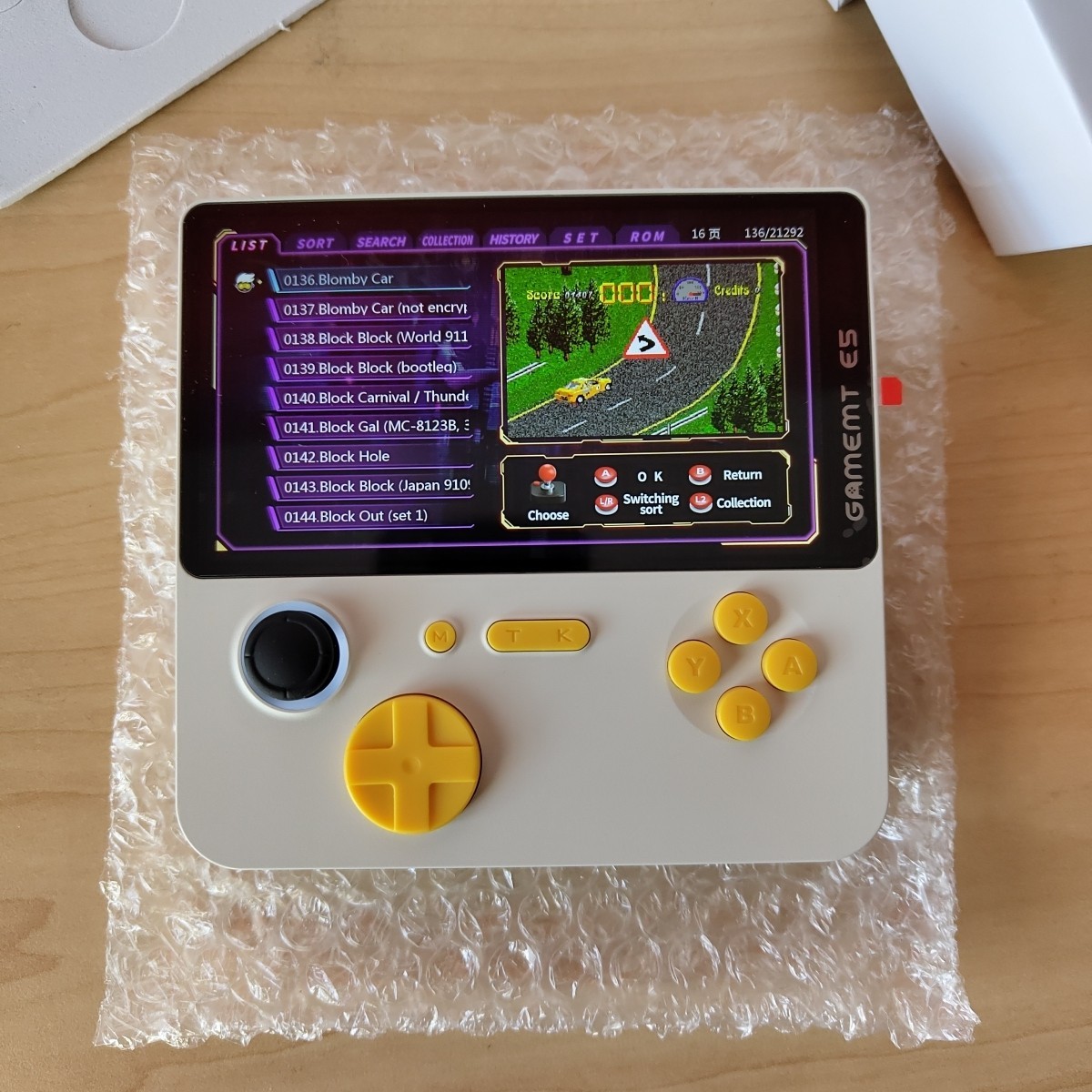 Cool! JellyMini5 Gamemt E5 Handheld Gaming Console 64GB LIKENEW WHITE YELLOW