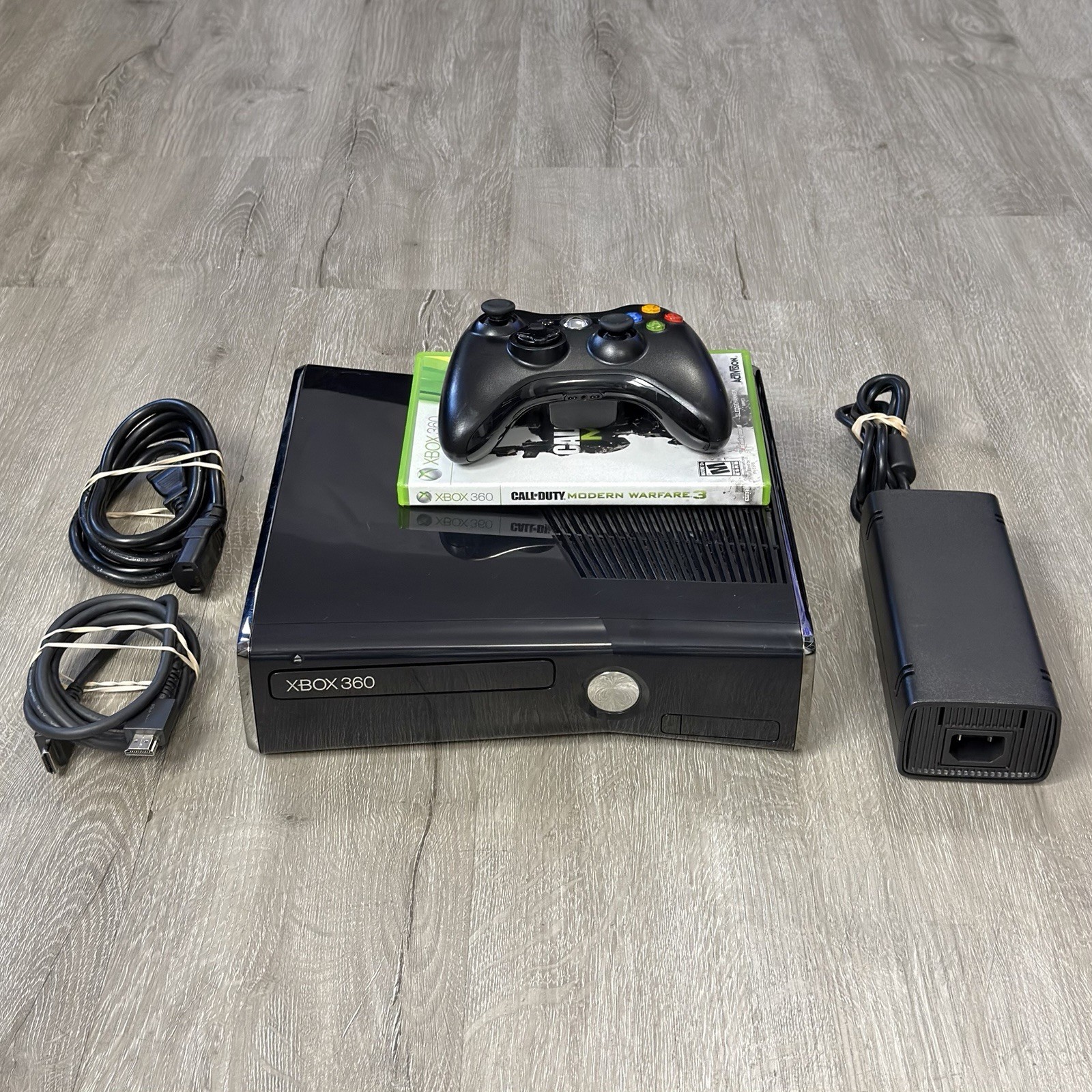 Xbox 360 S Slim Model 1439 Glossy Black Console 250GB HDD w/ Controller Works