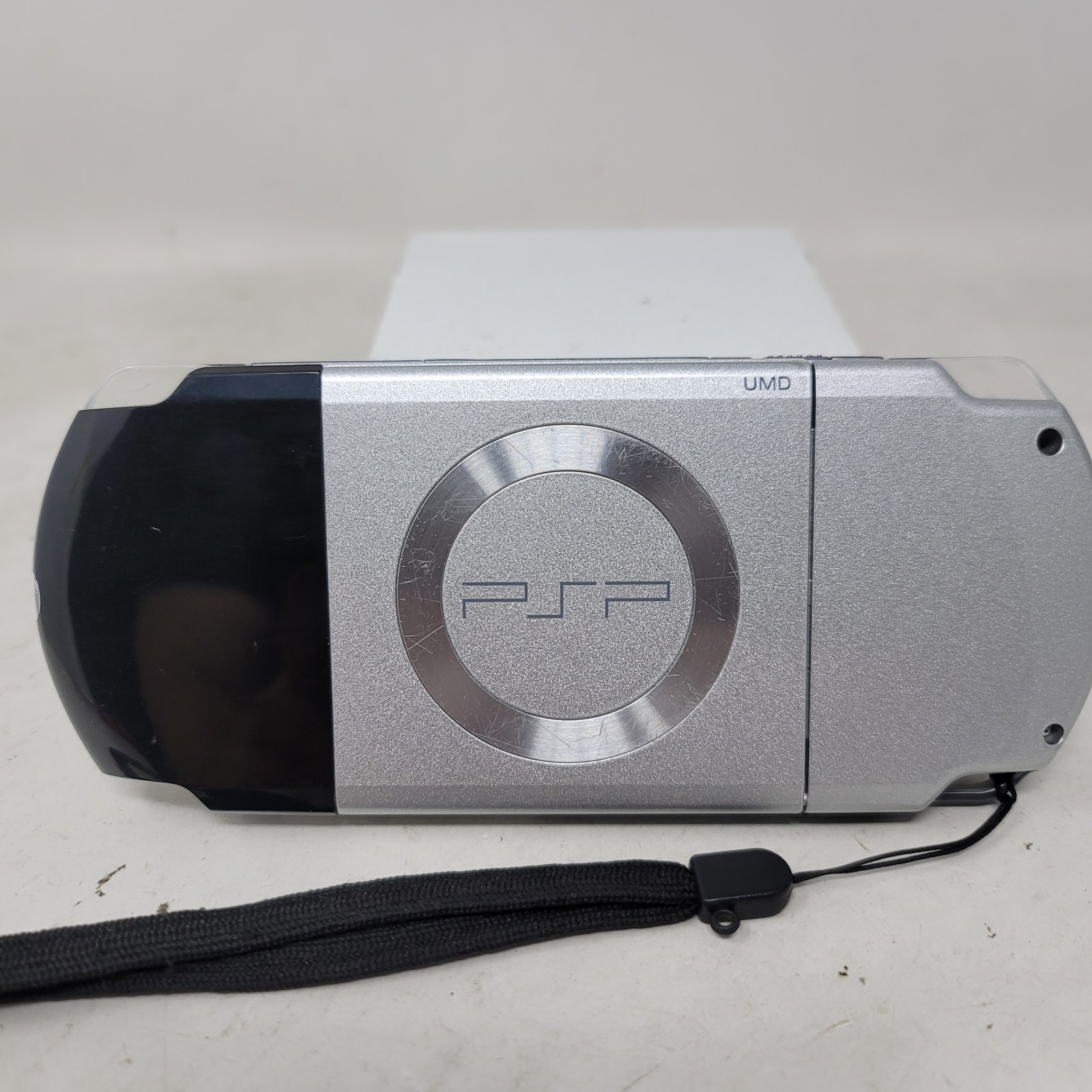 Sony PlayStation PSP 2000 W/ Brand New Battery (Read Description)