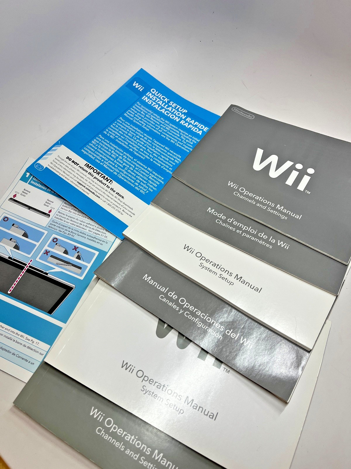 Nintendo Wii RVL-001 GameCube Compatible Bundle 3 Remotes Classic Nunchuk