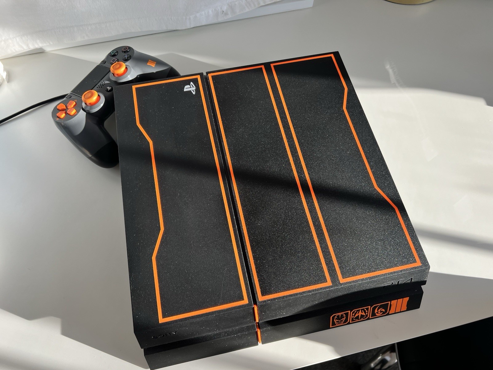 PS4 Playstation 4 1TB Call of Duty Black Ops III Limited Edition Console