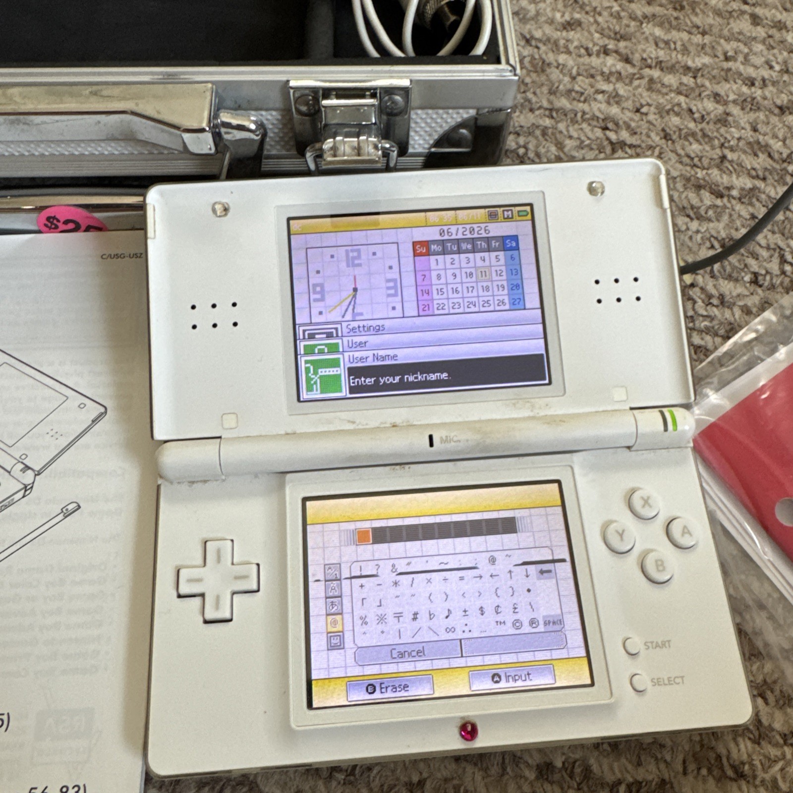 Nintendo DS Lite USG-001(JPN) White Handheld Console w/ Stylus Pixel Damage