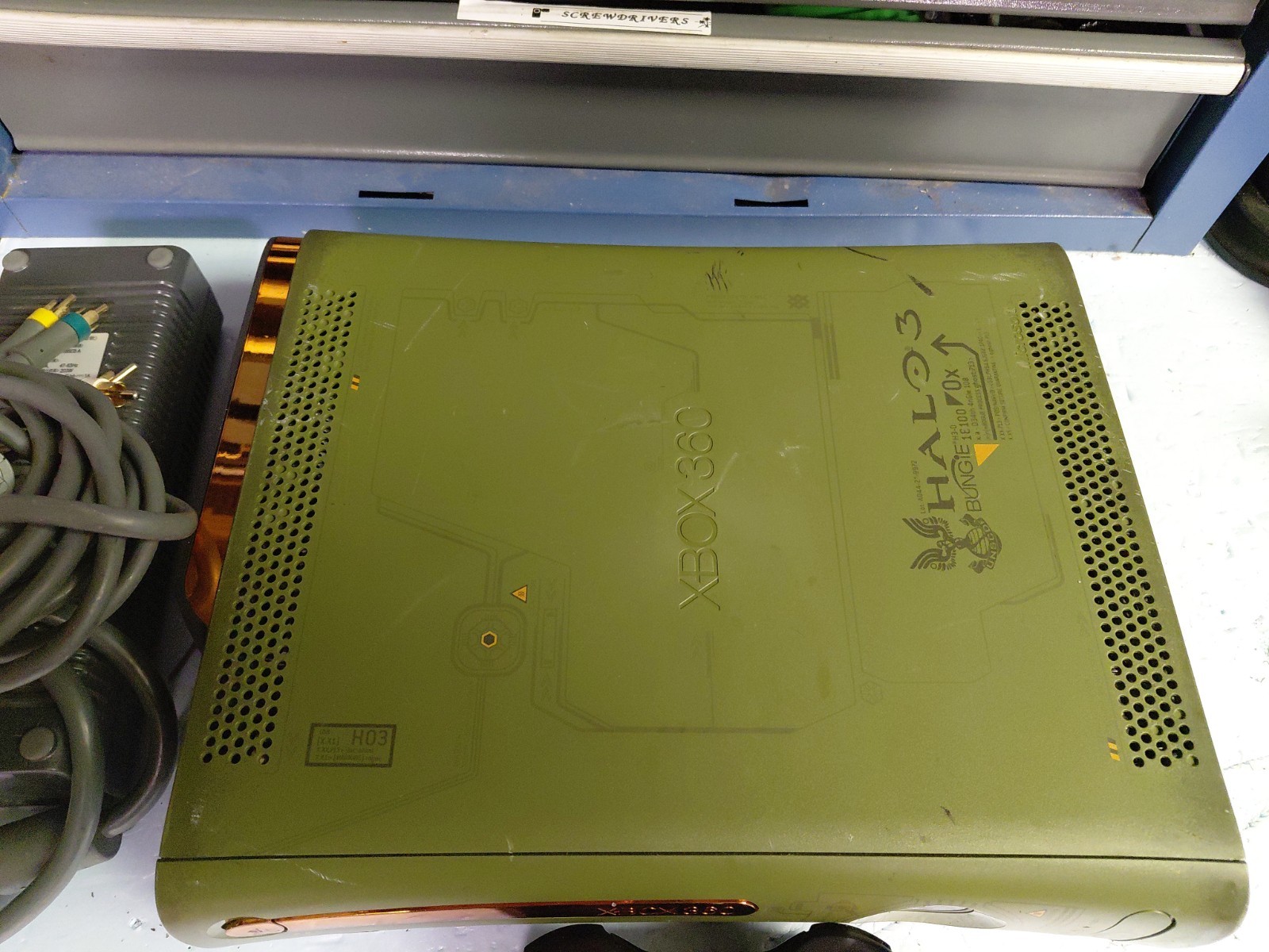 Microsoft Xbox 360 Halo 3 Special Edition W Matching HDD And Wireless Controller
