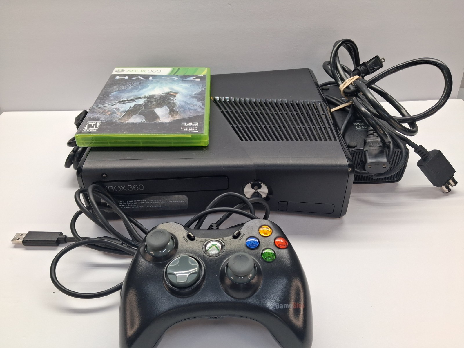 Xbox 360 S 1439 Fully Tested 4gb With Halo 4 Game And Controller.