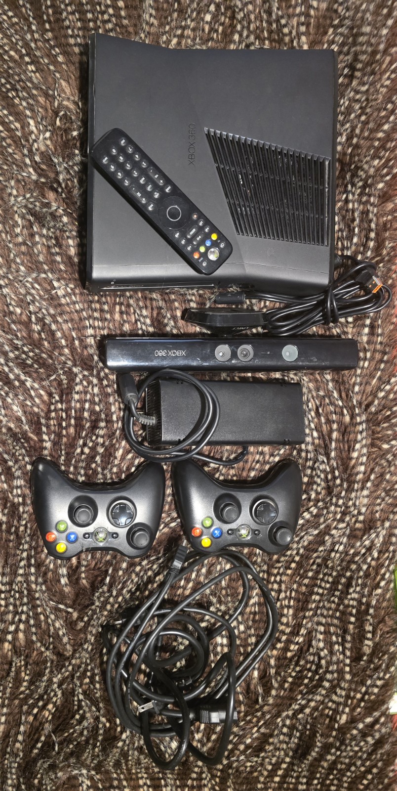Microsoft Xbox 360 S Black Home Console Wi-Fi HDMI Component RCA