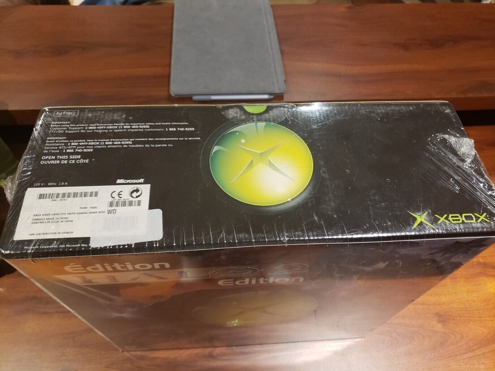 Xbox Halo 2 Edition Clear Blue/Bell Canada Exclusive BRAND NEW COLLECTOR’S ITEM