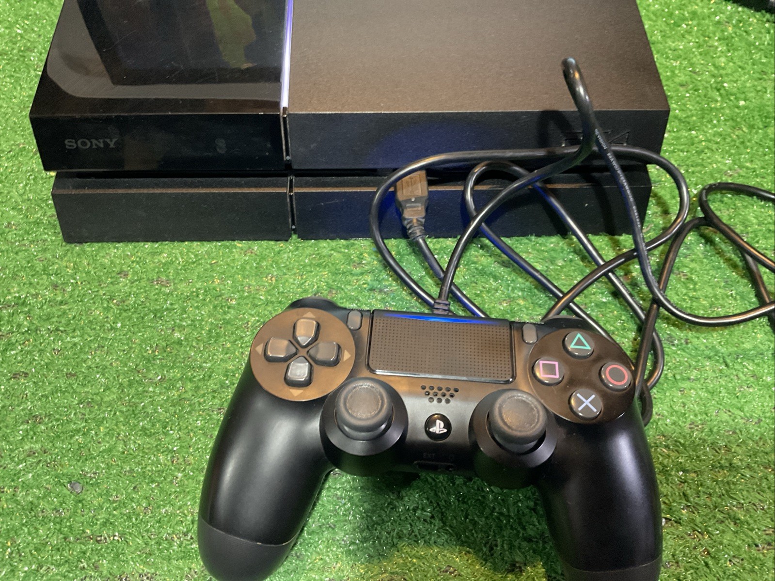 Sony Playstation 4 (PS4) Gaming Console W/ Controller + Charge, HDMI, Power Cord
