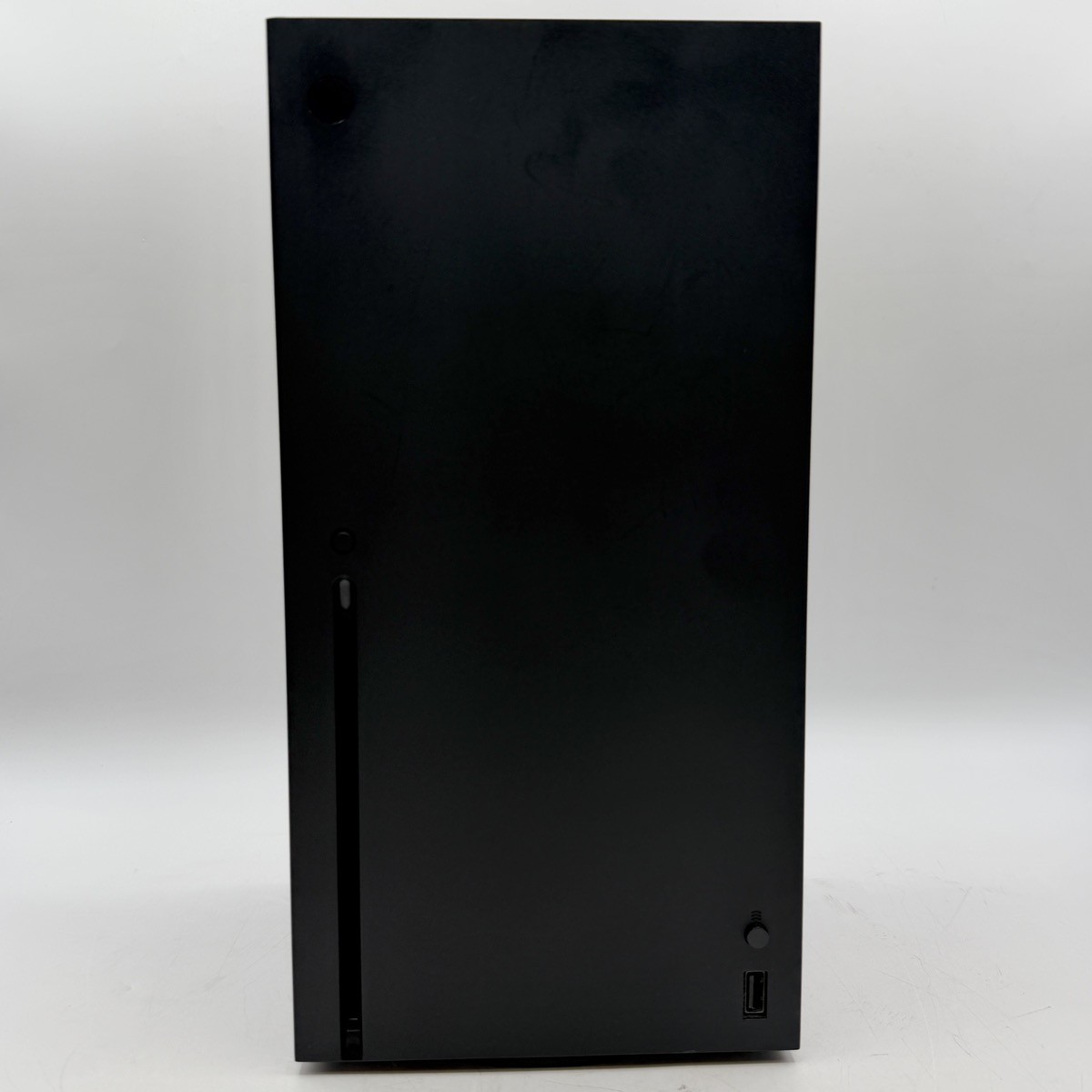 Microsoft Xbox Series X 1TB Console Gaming System 1882 (CP1022070)