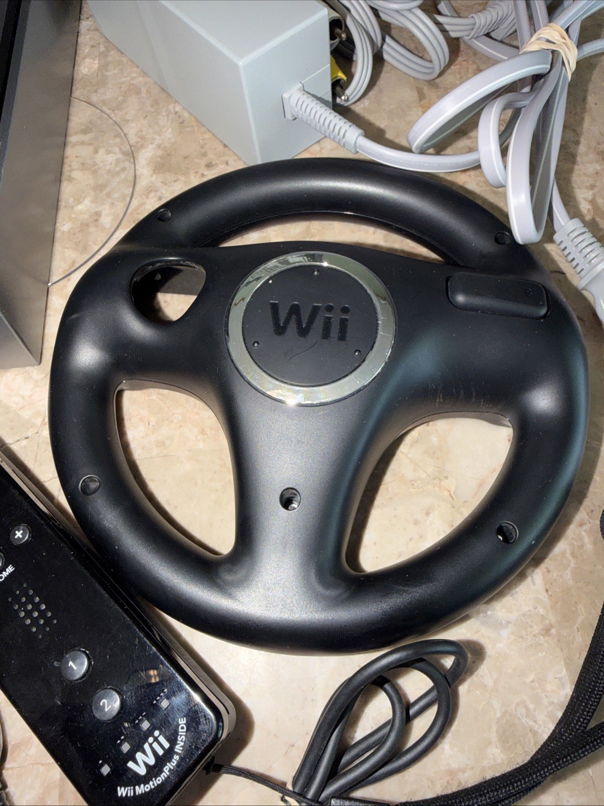 Nintendo Wii Black RVL-001(USA) Console Bundle w/ Remote, Cords & Sensor Bar
